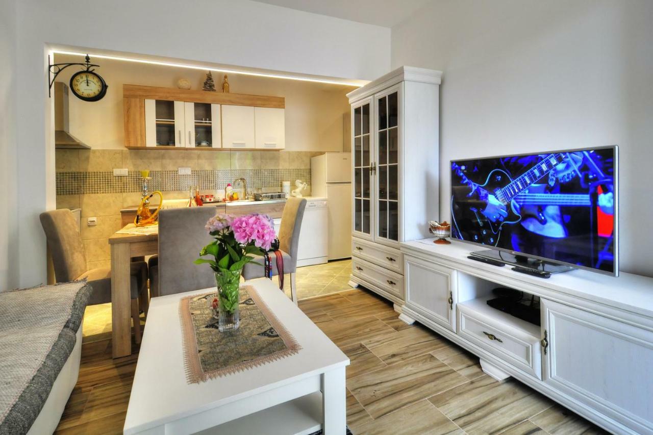 Apartments Banicevic Tivat Exterior foto